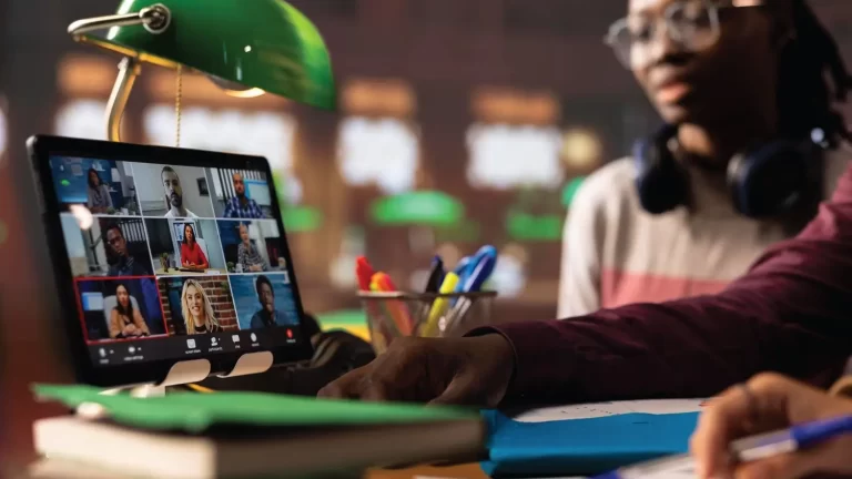 Best E-Learning Platforms for Students and Professionals learn Smartly